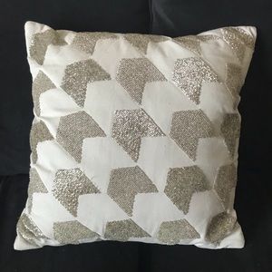Throw pillow